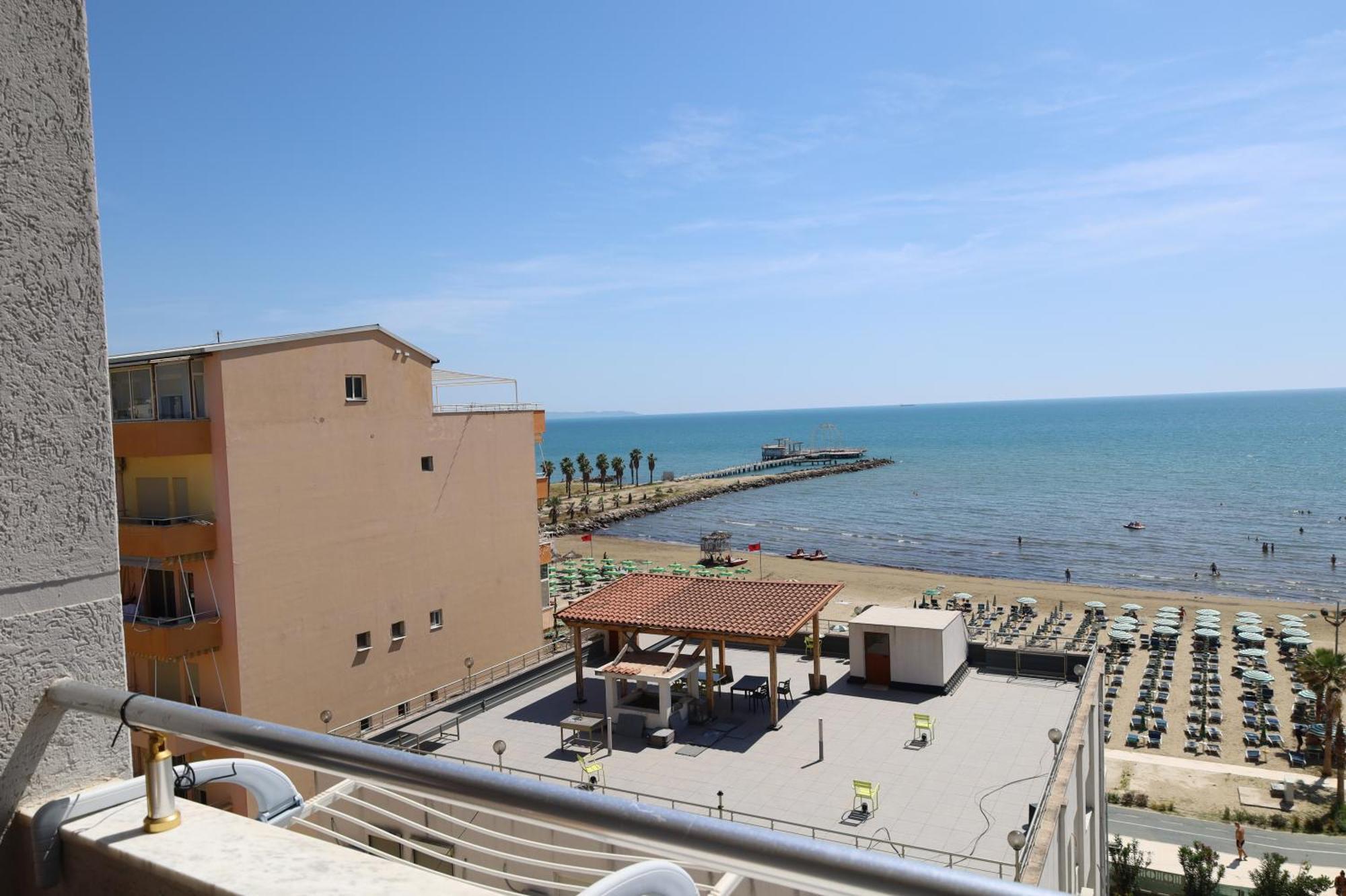 Seaside Apartment Best Durrës 外观 照片